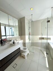 The Palette (D18), Condominium #502483101